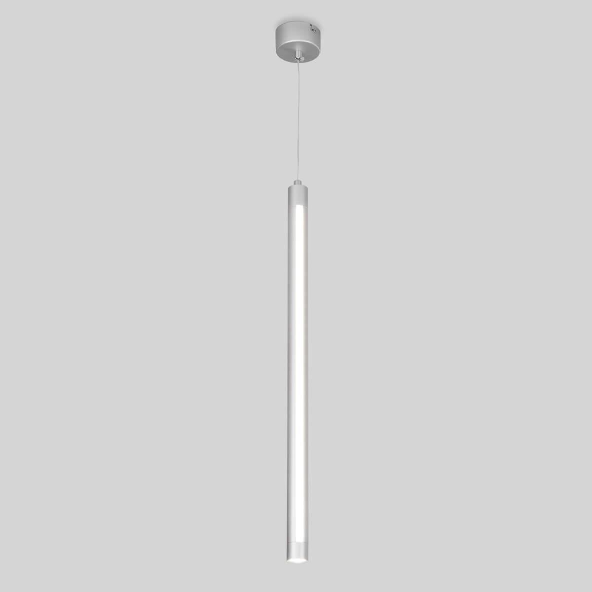 Подвесной светодиодный светильник Eurosvet Strong 50189/1 LED серебро светодиодный спот eurosvet pin 20133 1 led серебро