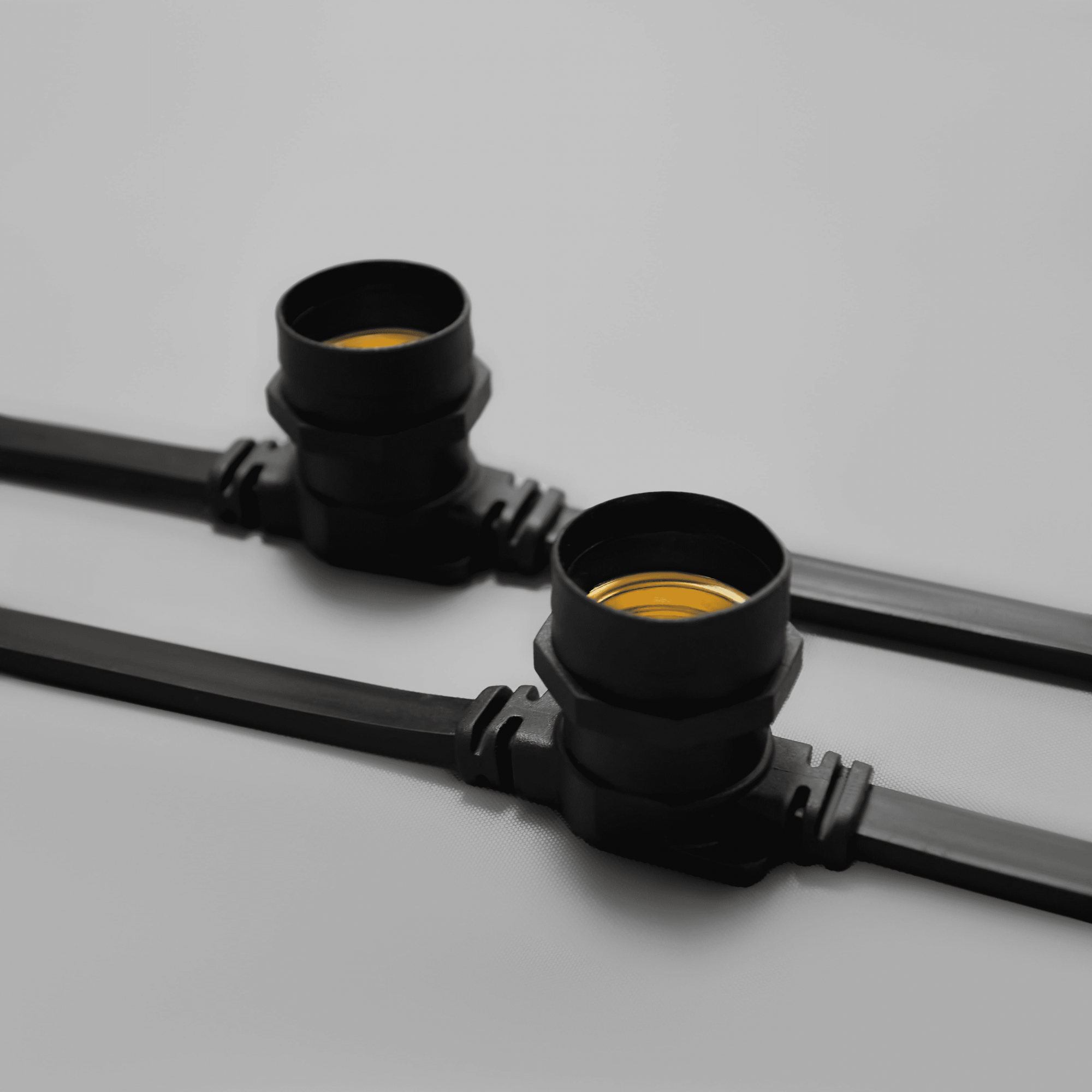 Белт-Лайт INOXHUB шаг 20см ЧЁРНЫЙ двухжильный шлейф 250 резиновых патронов с латунными контактами цоколь E27 бухта 50м 32720₽