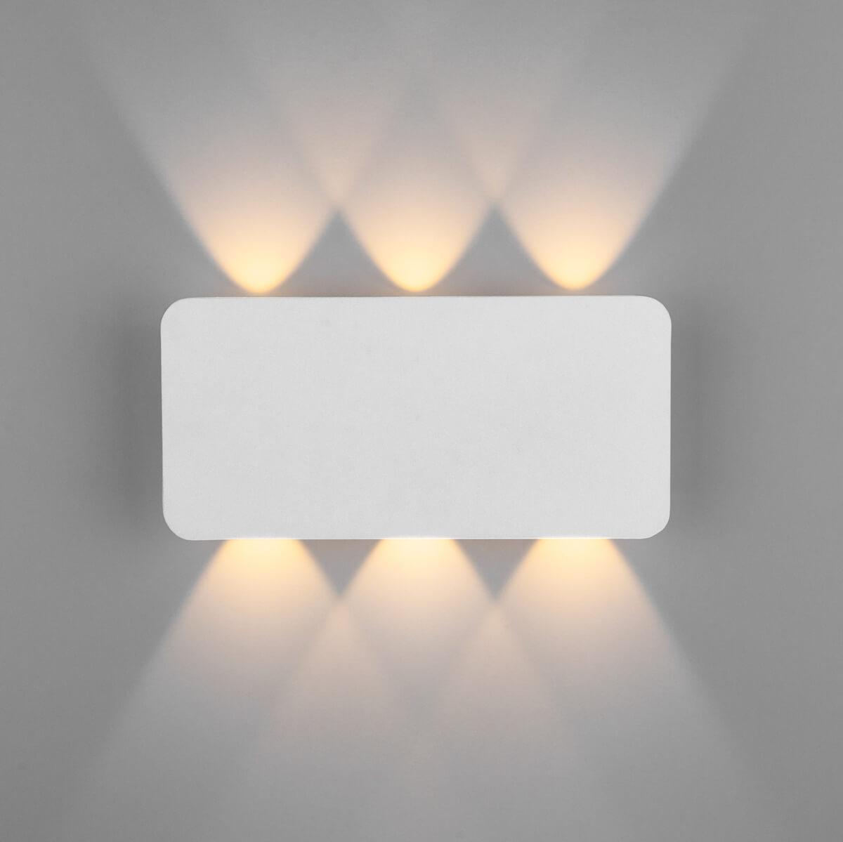 Настенный светодиодный светильник Elektrostandard 40138/1 LED белый мягкая игрушка медведь с бантиком 22 см белый