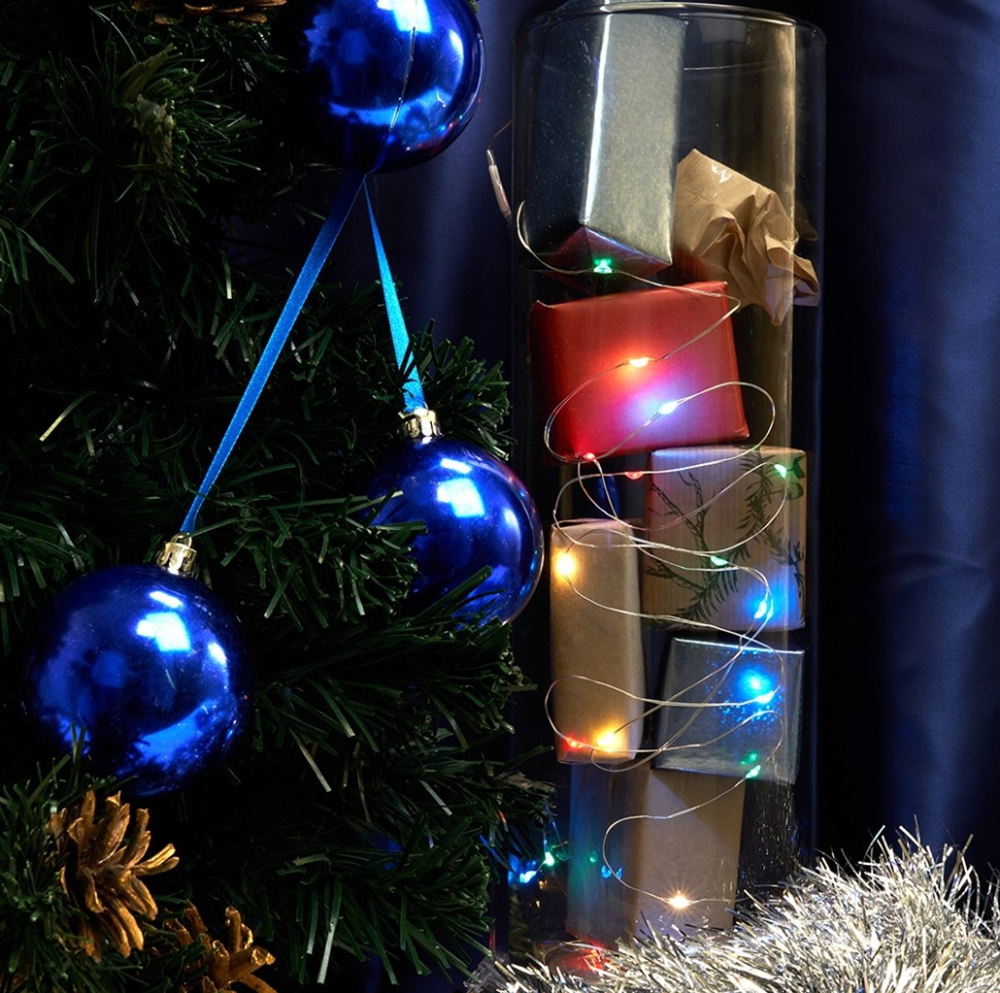 Светодиодная гирлянда Feron CL588 линейная Роса мультиколор 2м с питанием от батареек прозрачный шнур 94₽