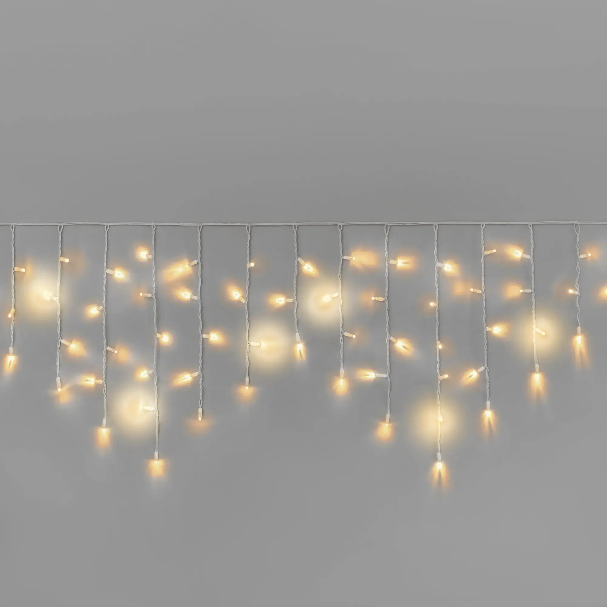 Гирлянда Бахрома INOXHUB 306м мерцающая тёплым белым 220В IP65 белая резина 33мм ТЁПЛАЯ БЕЛАЯ 4070₽