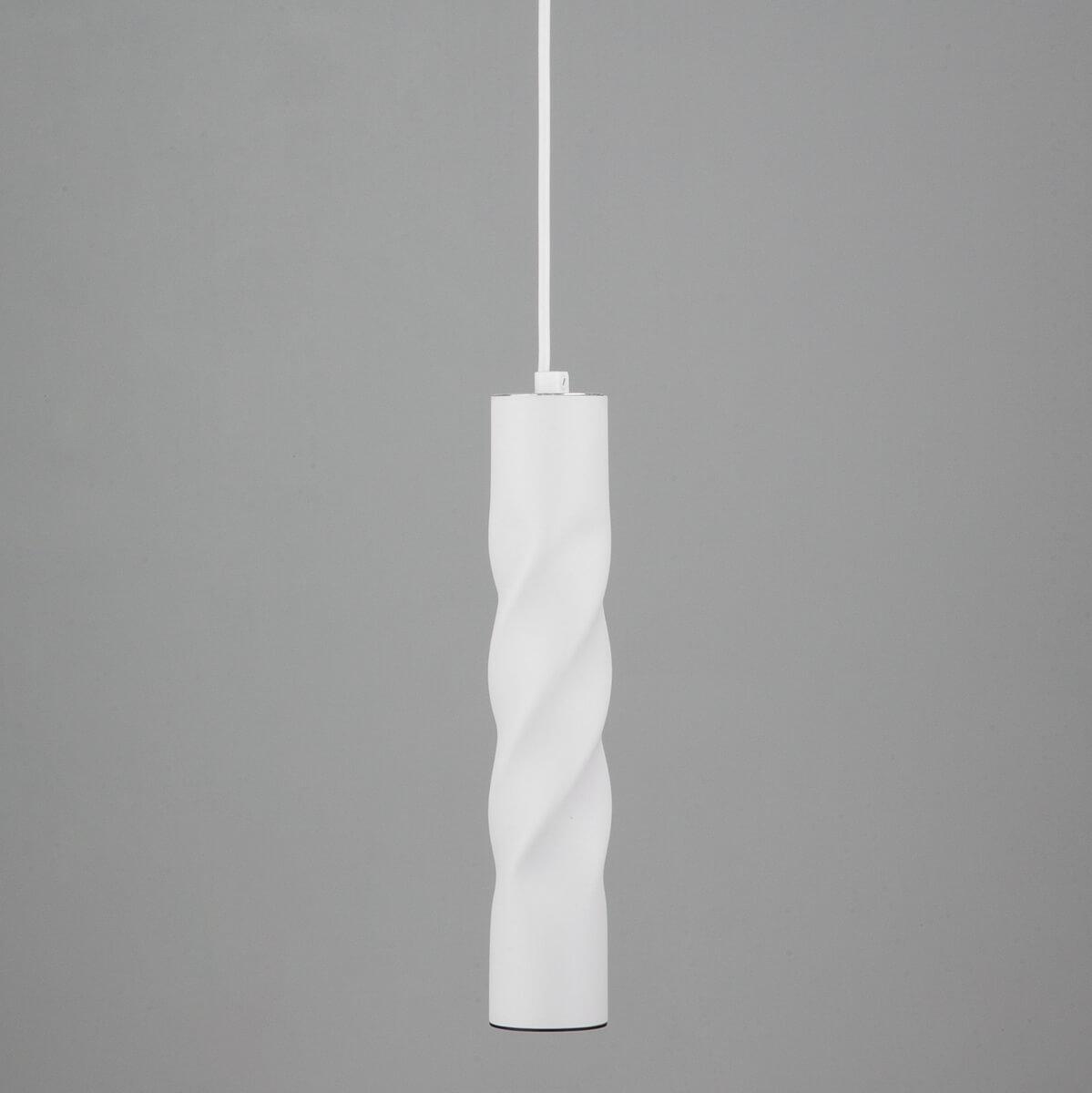 Подвесной светодиодный светильник Eurosvet Scroll 50136/1 LED белый светодиодный спот eurosvet tint 20126 1 led белый