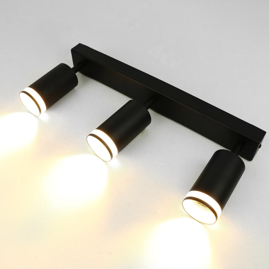 Спот на основании GWL-3GU10-M-IP20 Тройной Черный С боковым рассеивателем Башня 2953₽