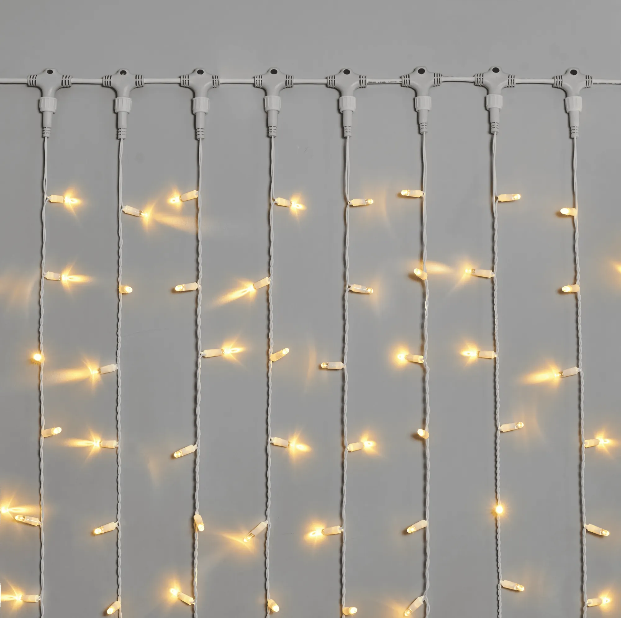 Гирлянда Занавес INOXHUB 2х6м, 600 LED, 220В, IP65, белая резина 2.3мм, ТЁПЛЫЙ БЕЛЫЙ