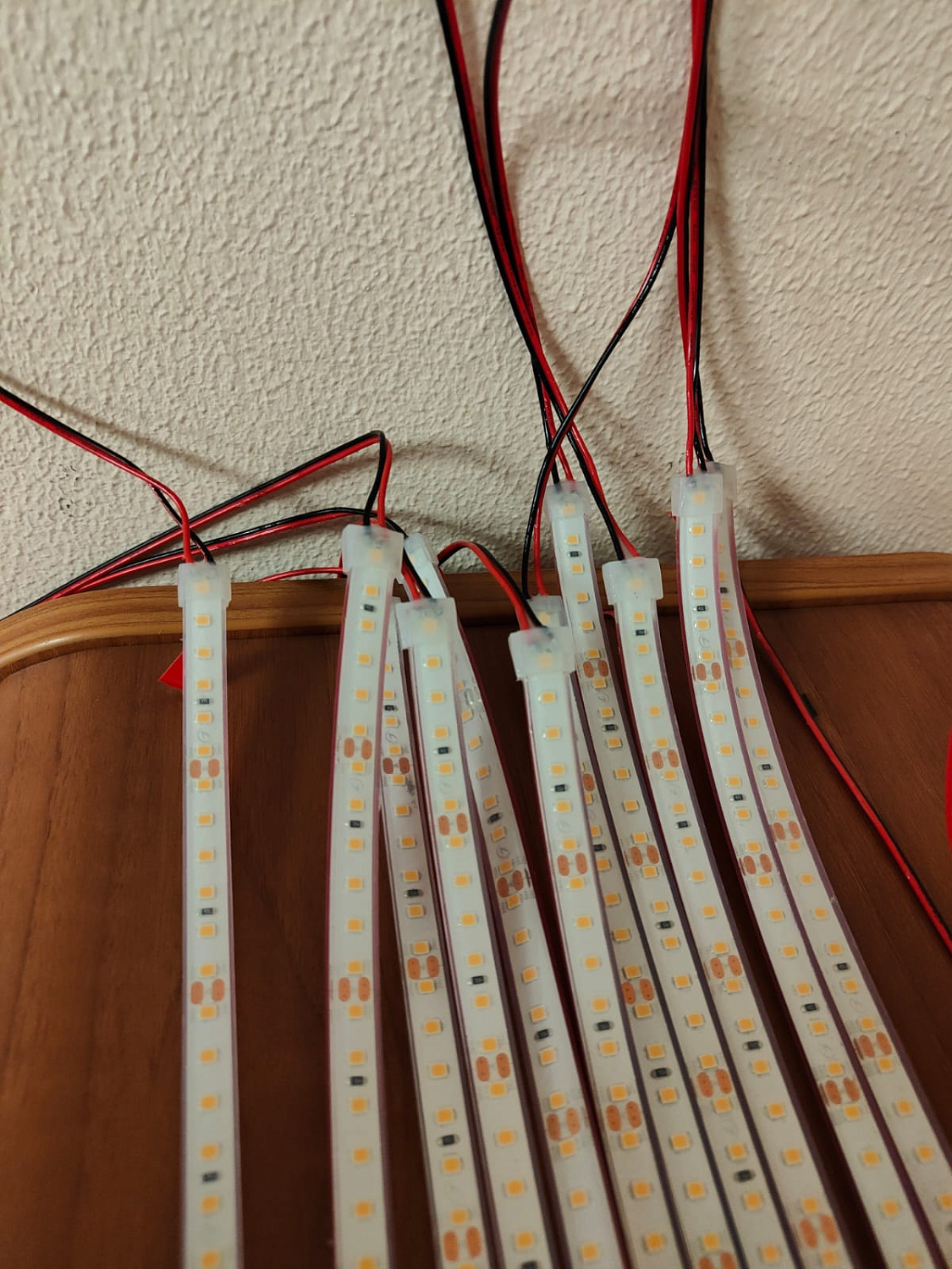Сборка линейных светильников из профиля и ленты