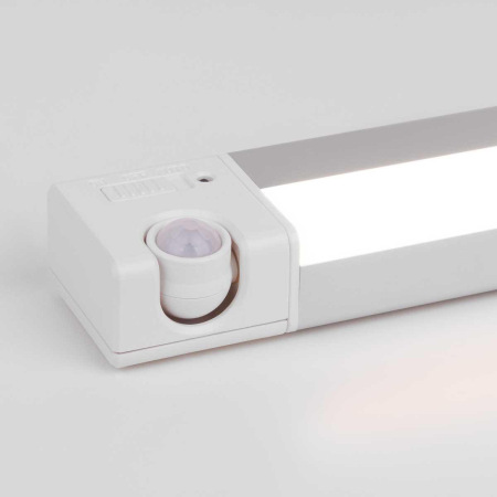Мебельный светодиодный светильник с датчиком движения со встроенным аккумулятором Elektrostandard Cupboard Led Stick LTB72 2,5W 4000K белый 4690389169700