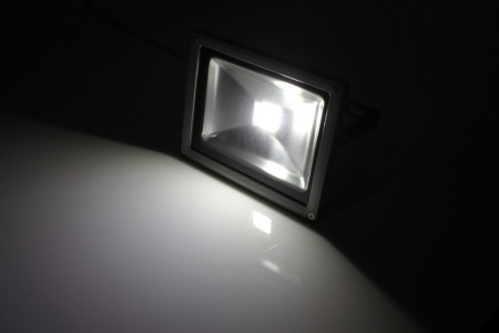 фото G-DТ120-29-W new LED прожектор белый,1LED-20W,220V